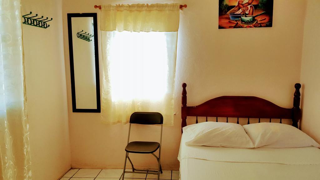 Sea Breeze Guest House Belize City Exteriér fotografie
