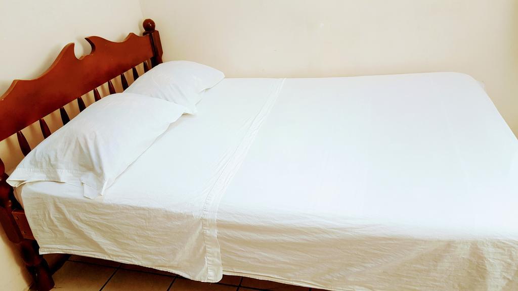 Sea Breeze Guest House Belize City Exteriér fotografie