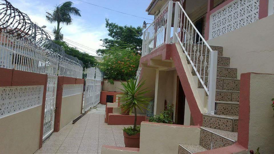 Sea Breeze Guest House Belize City Exteriér fotografie
