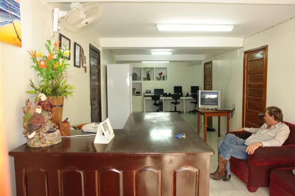 Sea Breeze Guest House Belize City Exteriér fotografie