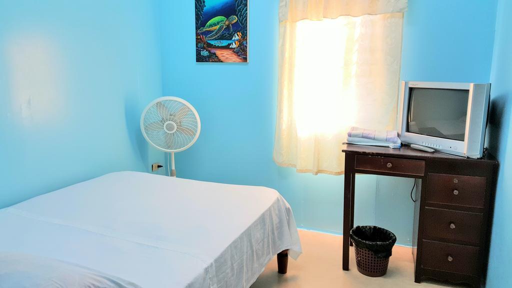 Sea Breeze Guest House Belize City Exteriér fotografie